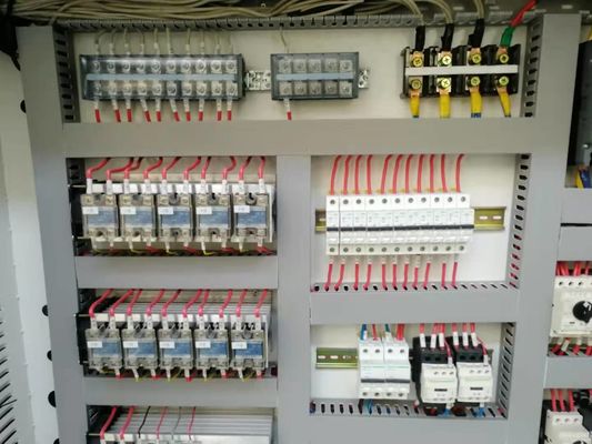 Máy thổi chai tự động 700PCS / HR