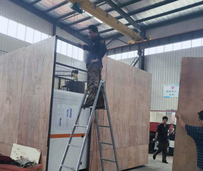 ISO9001 120kN Máy thổi PE 2 khoang 70kg / H với nhiều đầu khuôn