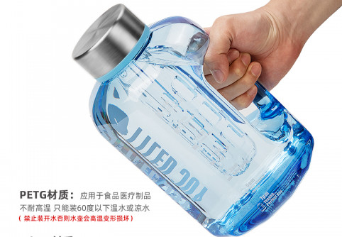 Sản phẩm Pe / Pp Máy thổi khuôn quay 700 chiếc / giờ